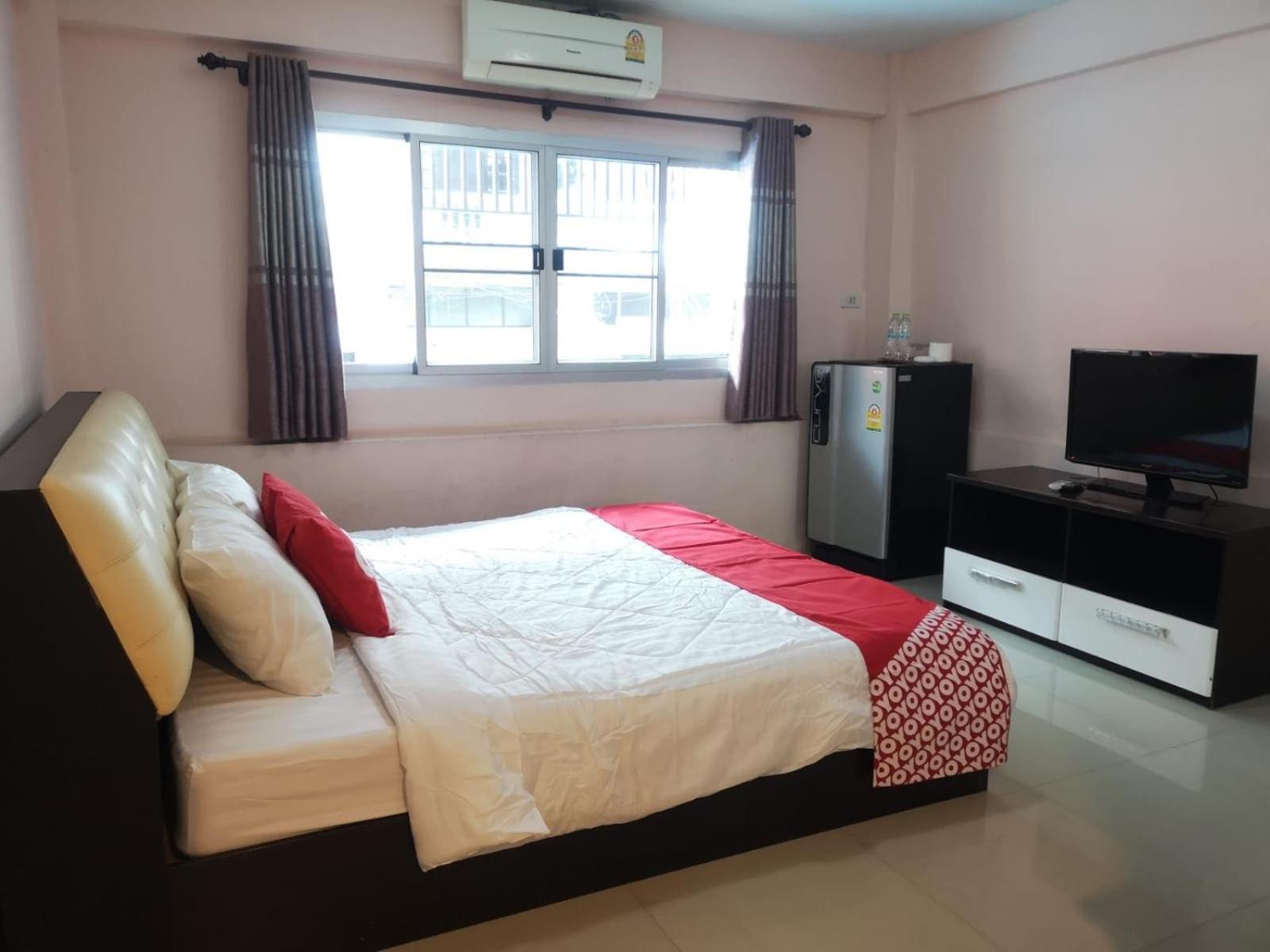 Hotel Kjs Pattaya Esterno foto