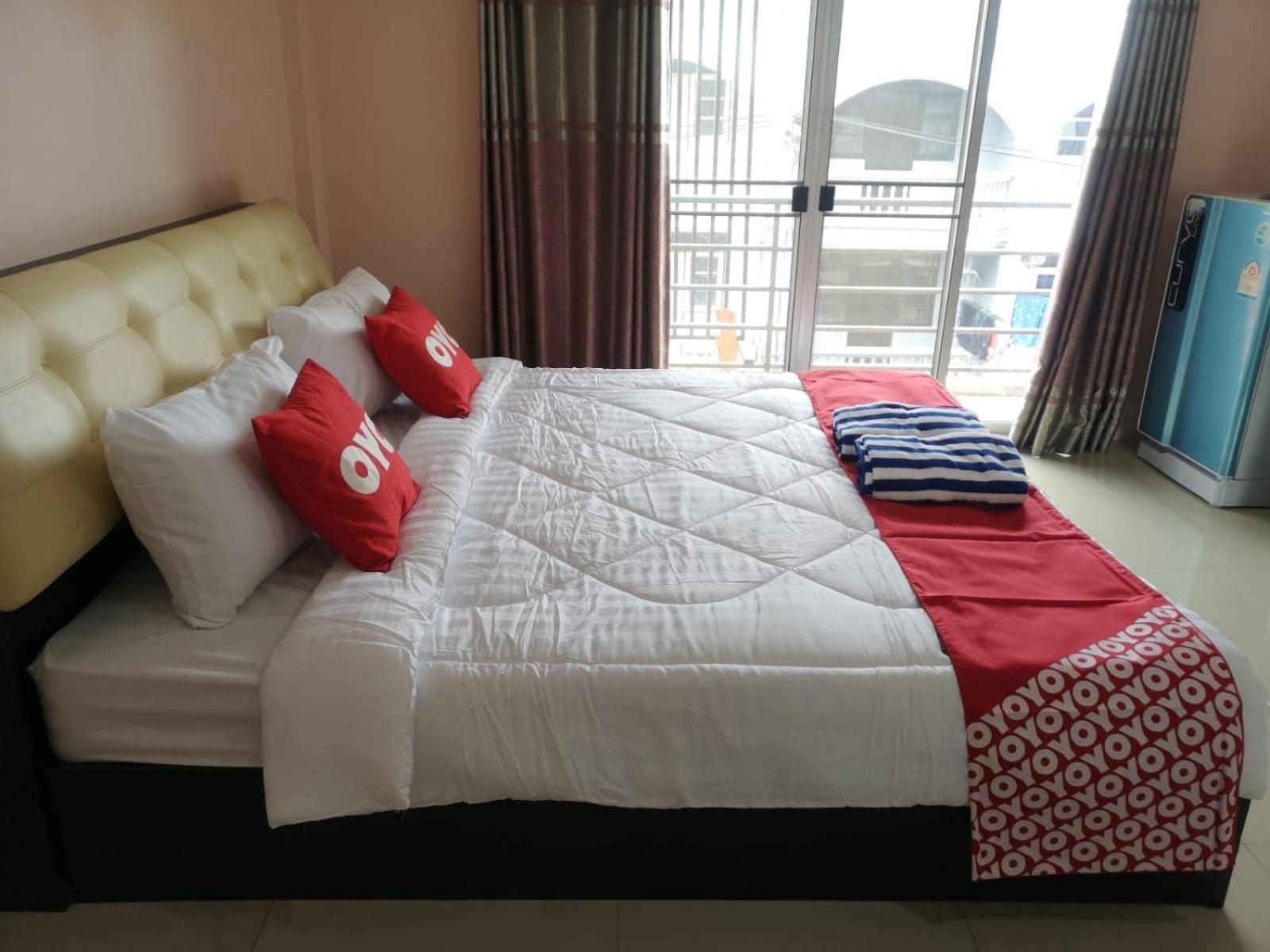 Hotel Kjs Pattaya Esterno foto